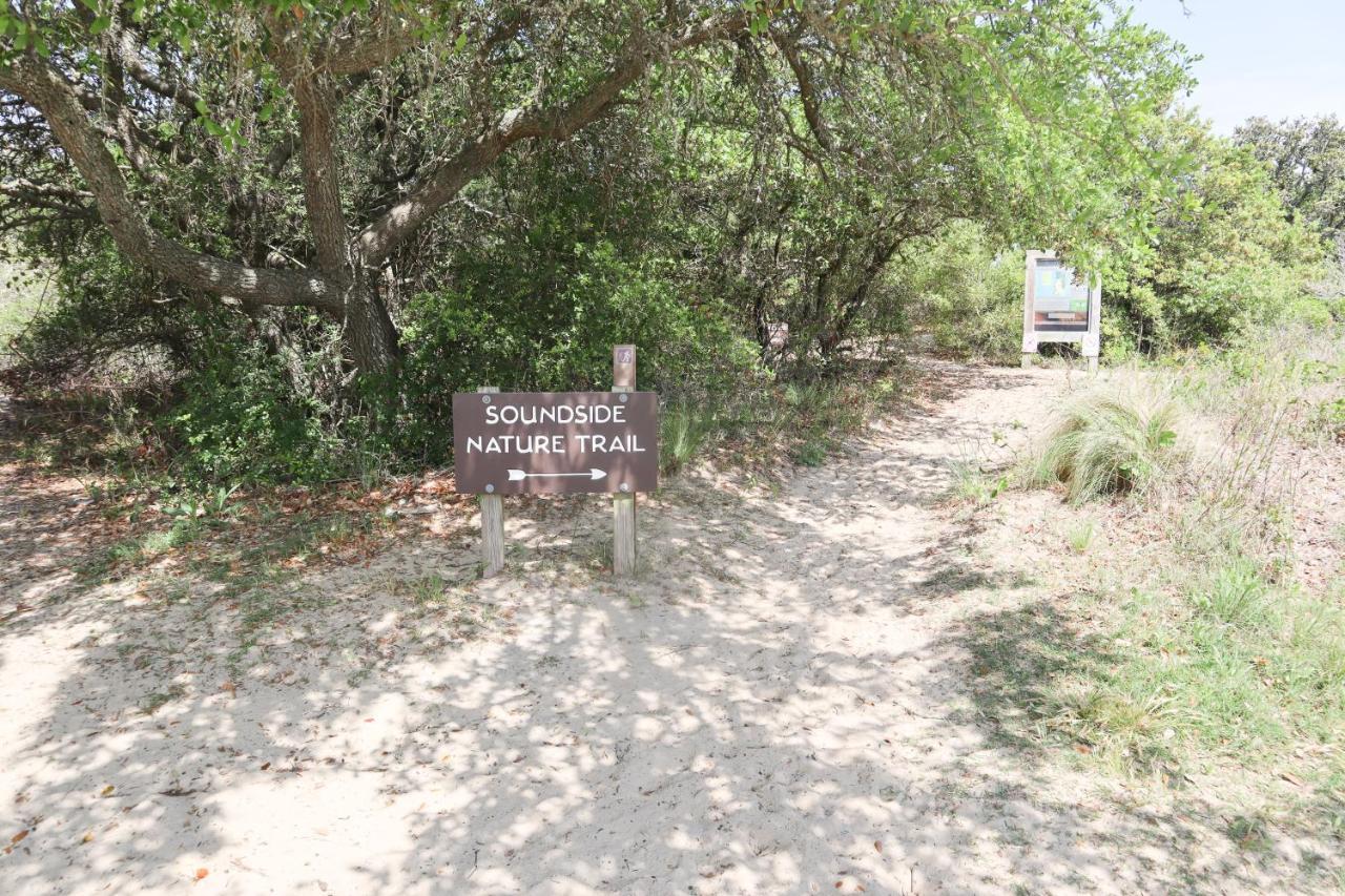 Gizmo'S Getaway Villa Nags Head Exterior photo