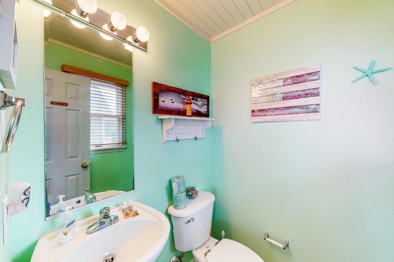 Gizmo'S Getaway Villa Nags Head Exterior photo