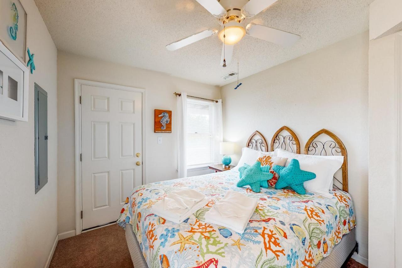 Gizmo'S Getaway Villa Nags Head Exterior photo